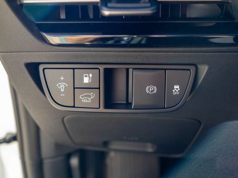 New 2026 Kia EV6 Wind AWD/4WD image 18