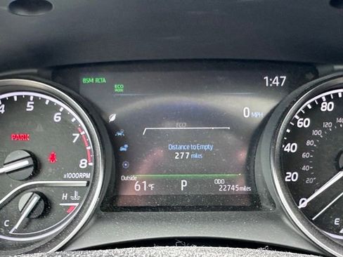 Used 2023 Toyota Camry SE AWD/4WD image 14