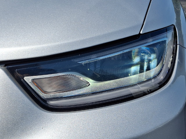 Used 2024 Chrysler Pacifica Touring-L FWD image 9