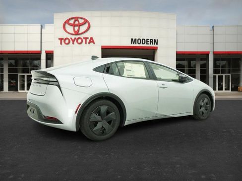 New 2026 Toyota Prius Plug-In Hybrid image 21