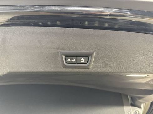 Used 2023 BMW XM AWD/4WD image 34