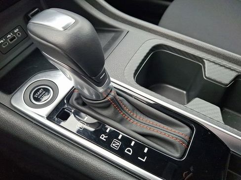 Used 2025 Nissan Sentra SR image 15