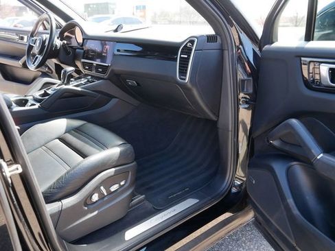 Used 2020 Porsche Cayenne AWD/4WD image 20