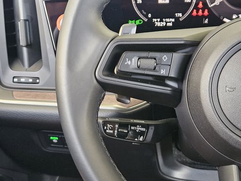 Certified 2025 Porsche Cayenne image 26