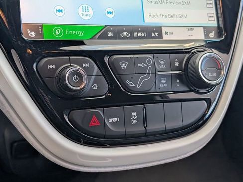 Used 2020 Chevrolet Bolt Premier w/ Infotainment Package image 21