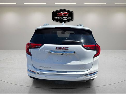 Used 2020 GMC Terrain Denali w/ LPO, Floor Liner Package AWD/4WD image 4