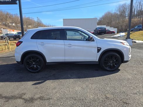 New 2026 Mitsubishi Outlander Sport LE AWD/4WD image 3
