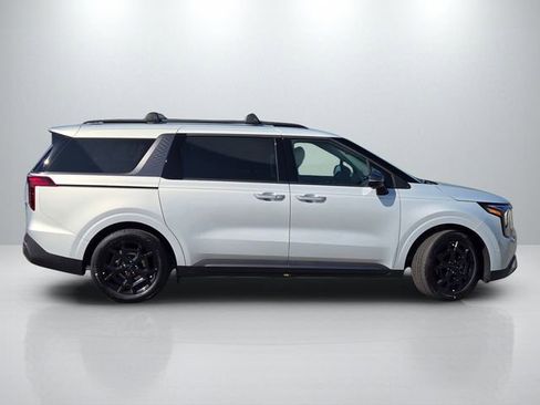 New 2026 Kia Carnival SX Prestige FWD image 3