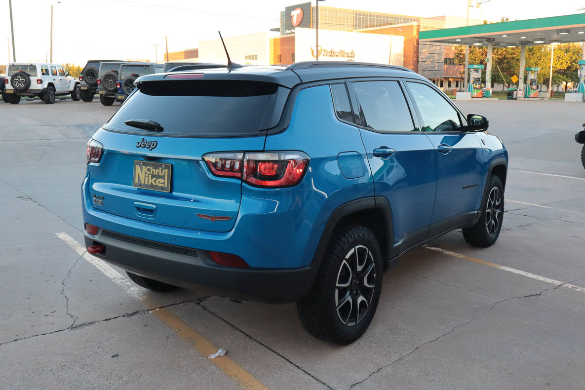 Used 2026 Jeep Compass Trailhawk AWD/4WD image 5