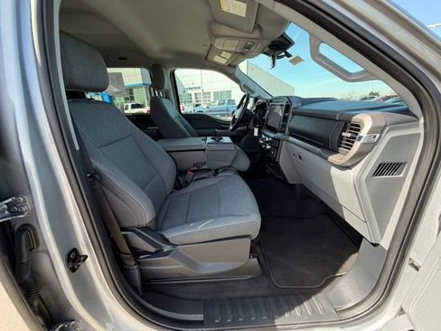 Used 2025 Ford F150 XLT w/ Equipment Group 301A Standard image 21