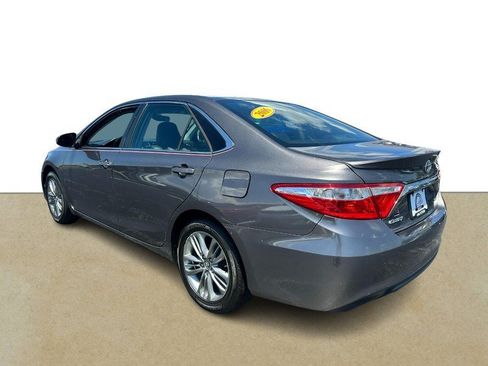 Used 2016 Toyota Camry SE FWD image 6