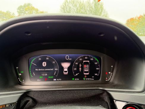 Used 2024 Honda Accord Sport image 13