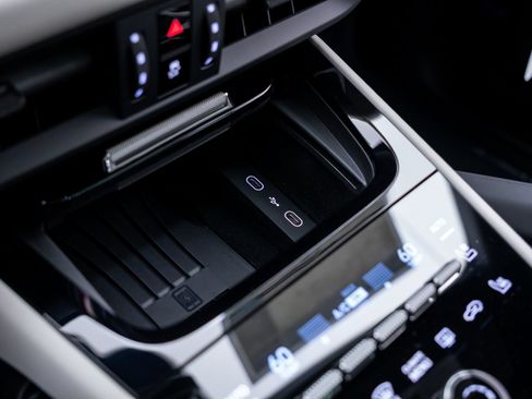 New 2026 Porsche Cayenne S AWD/4WD image 27