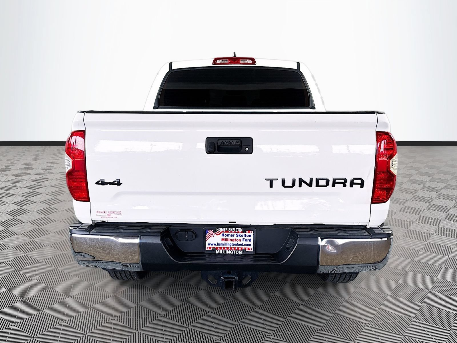Used 2020 Toyota Tundra SR5 w/ SR5 Leather Package AWD/4WD image 6