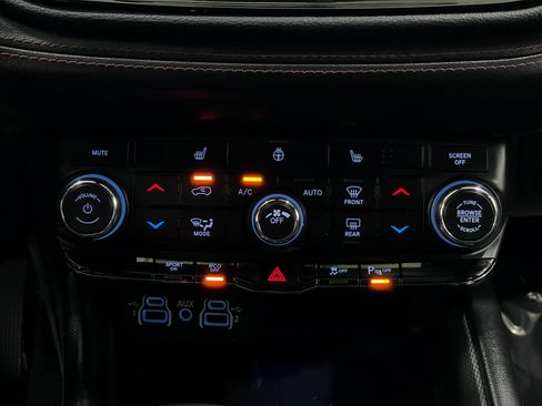 Used 2021 Dodge Durango R/T w/ Blacktop Package AWD/4WD image 25