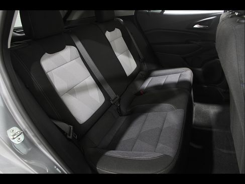 Certified 2024 Chevrolet Trax LS w/ LS Convenience Package FWD image 17