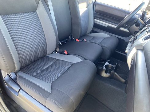 Used 2015 Toyota Tundra SR5 image 11