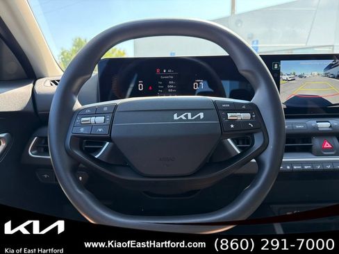 New 2026 Kia K4 FWD image 34
