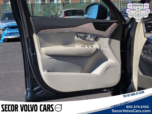 Used 2023 Volvo XC90 B6 Plus w/ Protection Package Premier image 5