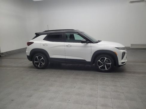 Used 2021 Chevrolet TrailBlazer RS w/ Sun and Liftgate Package FWD image 11