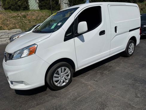 Used 2020 Nissan NV200 SV w/ Back Door Glass Package image 6