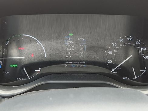 Used 2023 Toyota Sienna XLE image 10