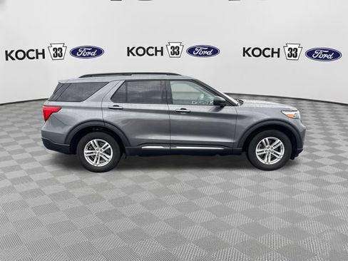 Used 2023 Ford Explorer XLT w/ Equipment Group 202A AWD/4WD image 9