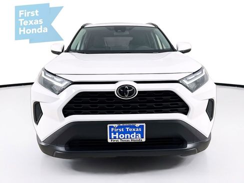 Used 2024 Toyota RAV4 XLE w/ Convenience Package image 2