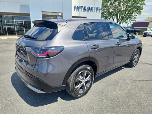 Used 2025 Honda HR-V EX-L image 6