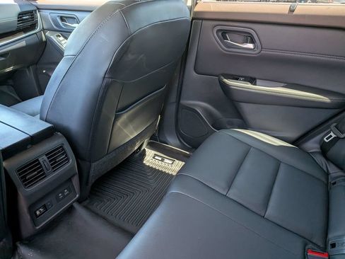 Used 2023 Nissan Rogue SL w/ SL Premium Package FWD image 34