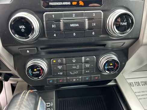 Used 2017 Ford F150 Lariat w/ Equipment Group 502A Luxury image 23