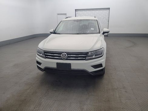 Used 2021 Volkswagen Tiguan SE image 15