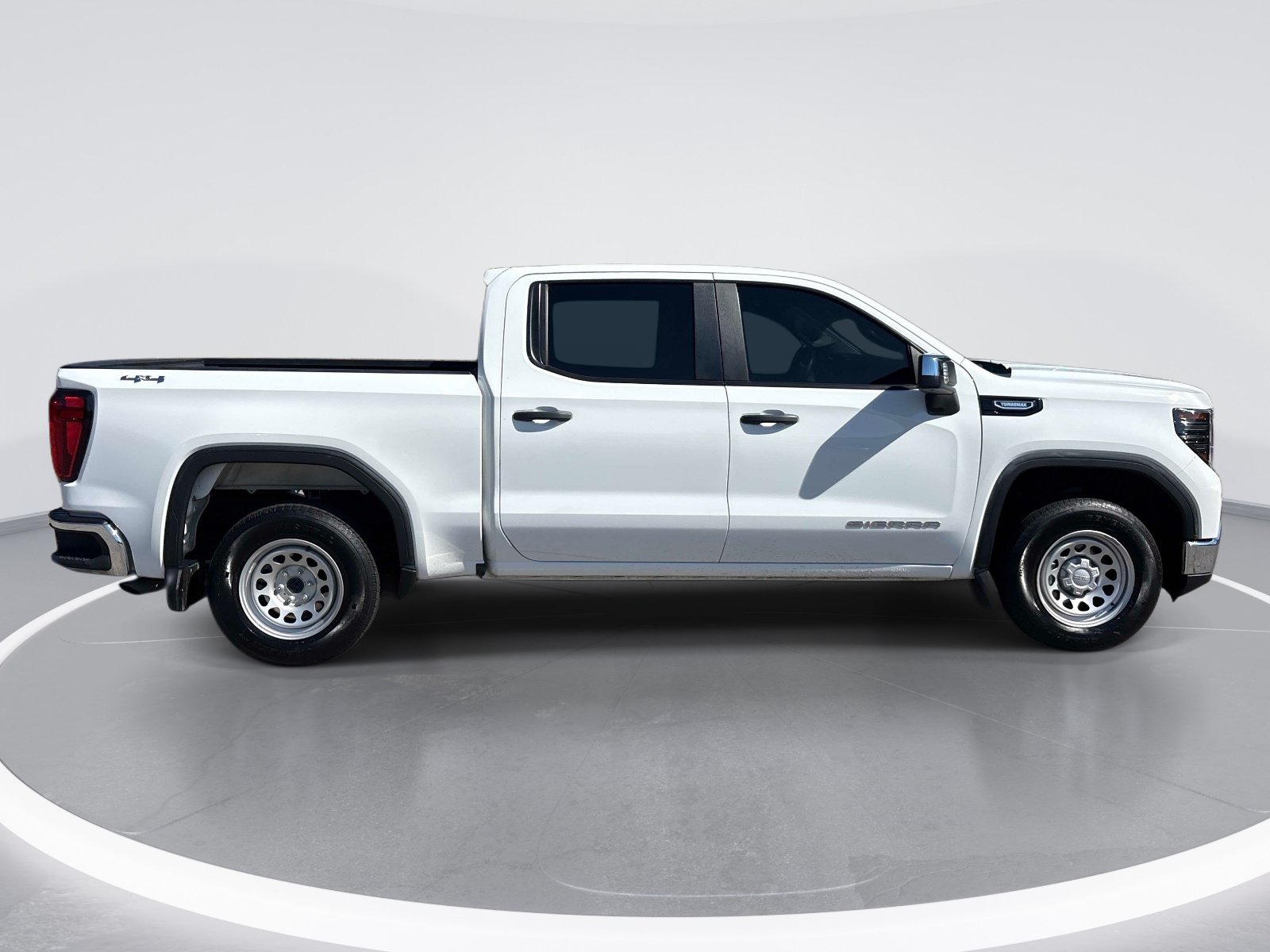 Used 2024 GMC Sierra 1500 Pro w/ Pro Value Package AWD/4WD image 9