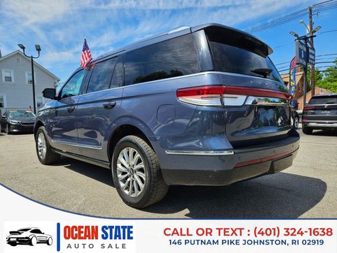 Used 2022 Lincoln Navigator 4WD image 3