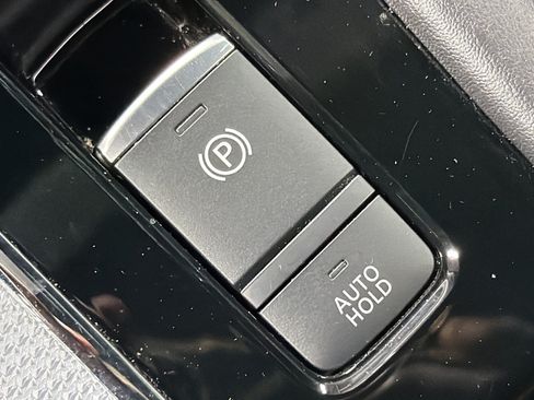 Used 2025 Mitsubishi Outlander SEL AWD/4WD image 29