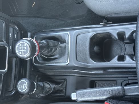 Used 2022 Jeep Wrangler Unlimited Sport AWD/4WD image 24