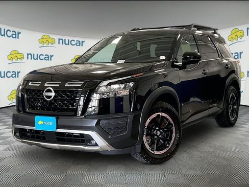 Used 2024 Nissan Pathfinder Rock Creek AWD/4WD image 3