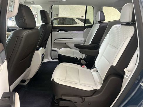 Used 2025 GMC Acadia Denali w/ Super Cruise Package AWD/4WD image 26