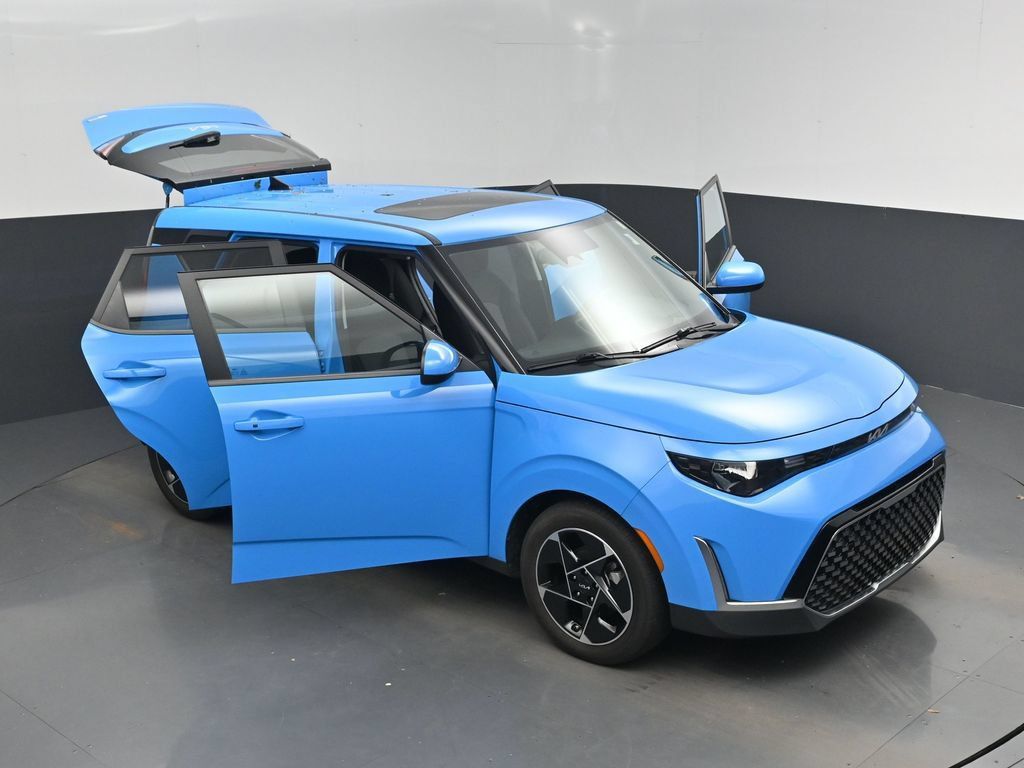 Used 2023 Kia Soul EX FWD image 19