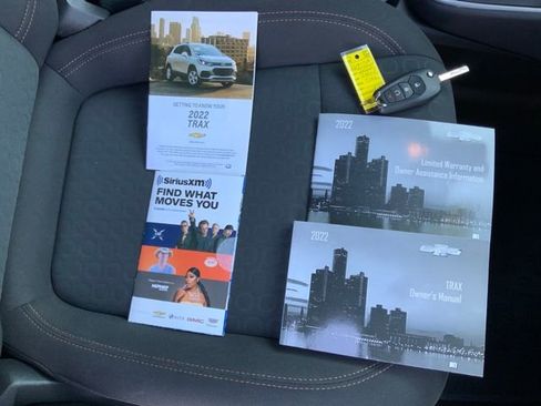 Used 2022 Chevrolet Trax LS w/ Tint and Cruise Package image 17