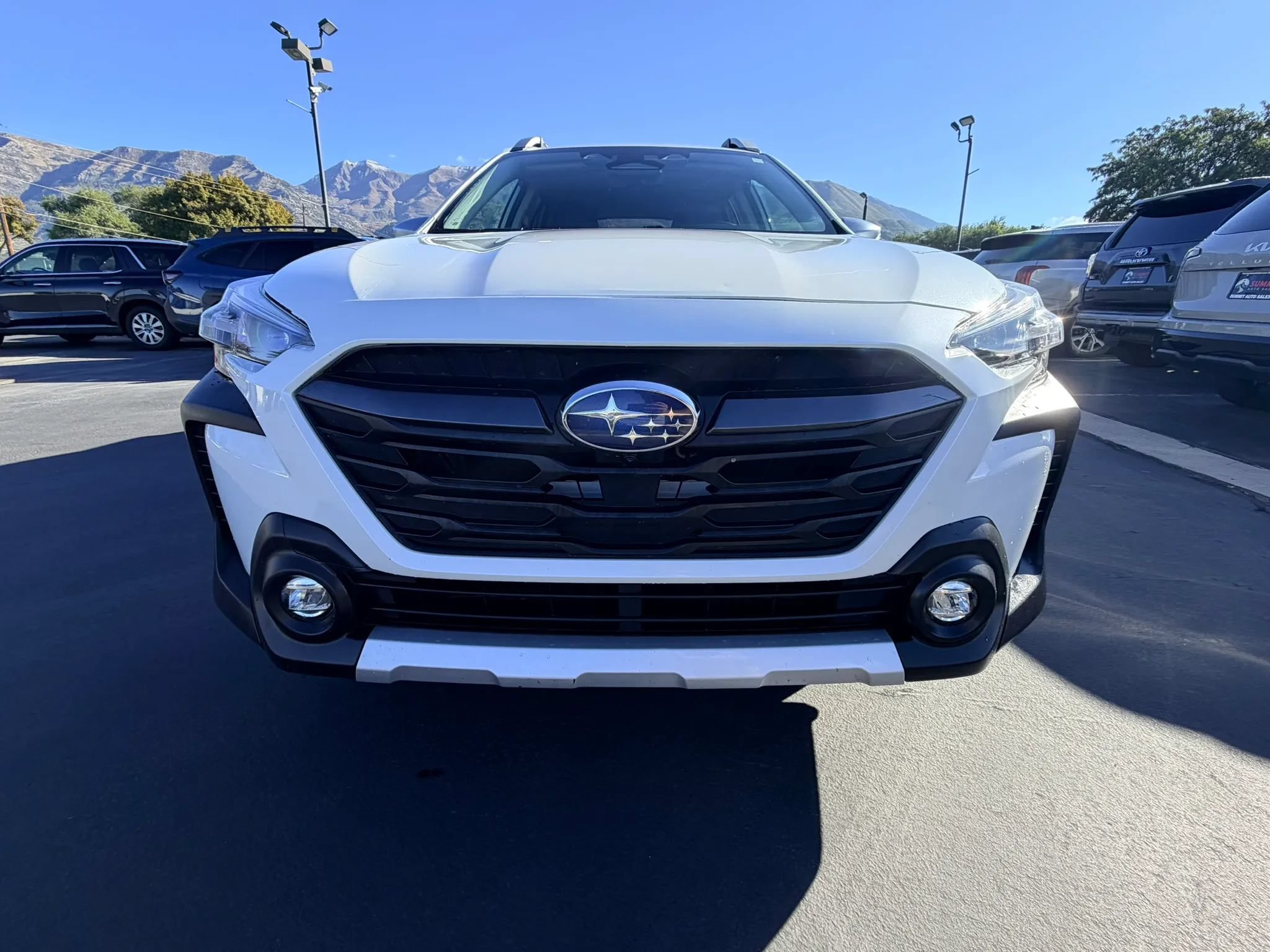 Used 2024 Subaru Outback Touring AWD/4WD image 8