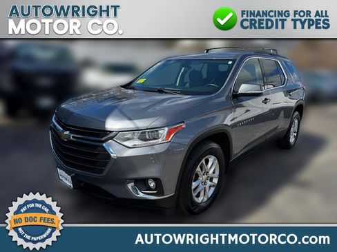 Used 2019 Chevrolet Traverse LT image 1