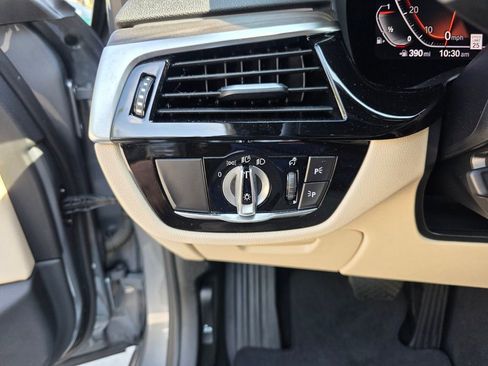 Certified 2023 BMW 530i w/ Convenience Package image 25