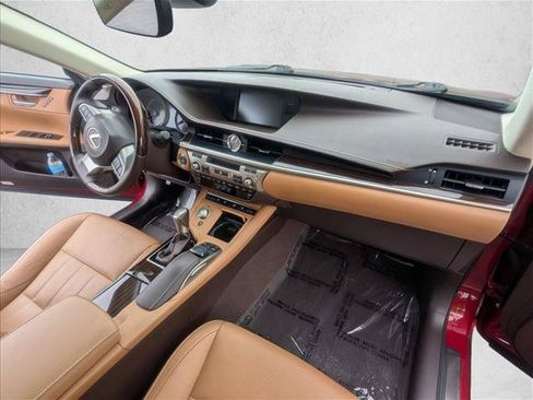 Used 2017 Lexus ES 350 w/ Luxury Package FWD image 25