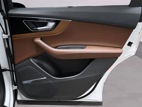 Used 2017 Audi Q7 3.0T Prestige w/ Prestige Package image 20