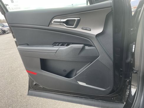 Certified 2025 Kia Sportage SX Prestige image 15