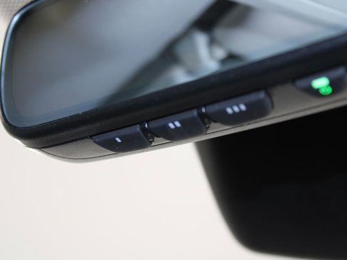 Used 2022 Toyota Highlander XLE image 50