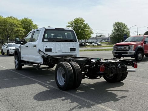New 2025 Ford F550 4x4 Crew Cab Super Duty image 4