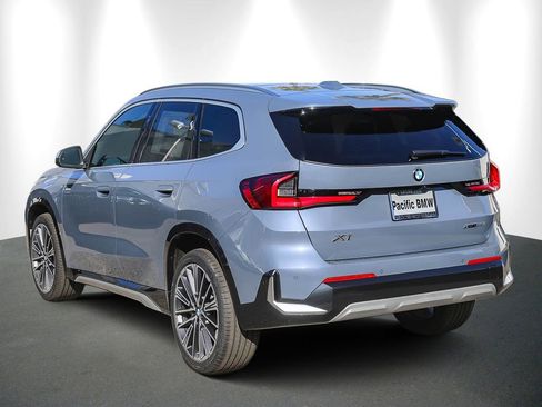 New 2026 BMW X1 xDrive28i w/ Convenience Package AWD/4WD image 4