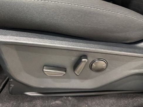 Used 2025 Ford F150 XLT w/ Equipment Group 302A MID image 24